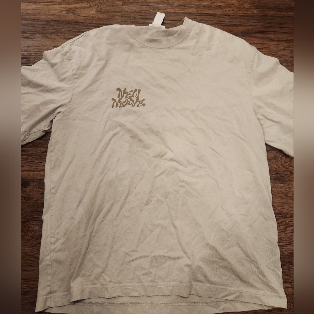 H&M Beige Graphic Tee